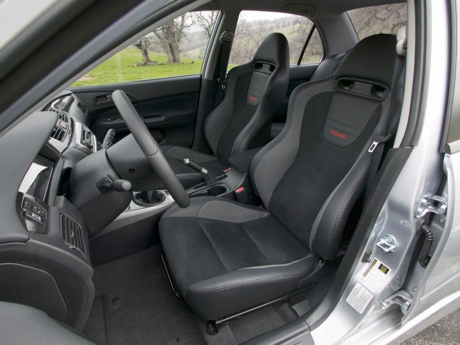  Mitsubishi Lancer Evolution IX MR 2007 года  (фото 109 из 129)